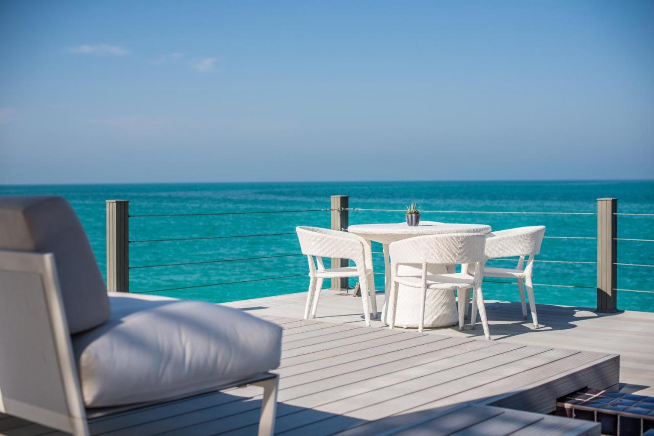 Nurai Island, Saadiyat Hotel Абу Даби Екстериор снимка View from the deck of a villa at Atlantis Paradise Island